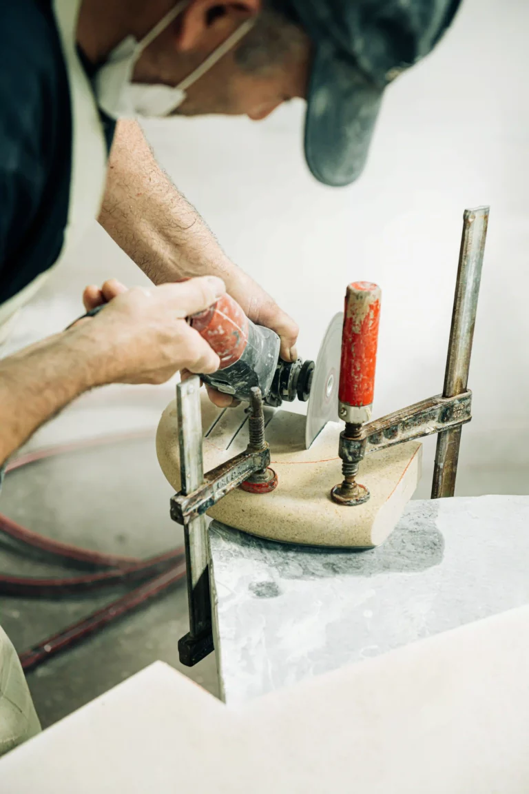 Stone craftsmanship in the Bertrand workshop
