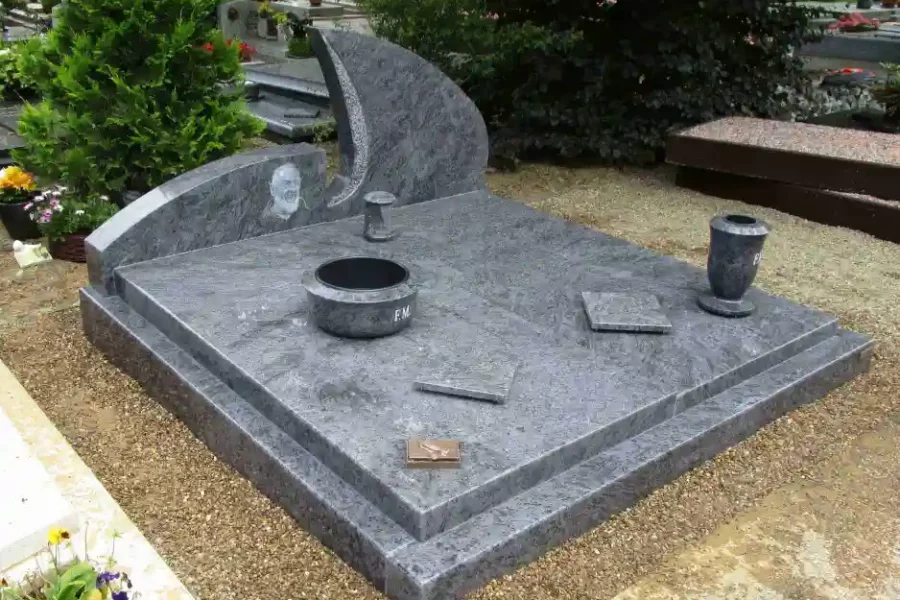 modern funerary monument